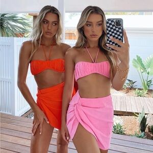 White Fox Italian Romance Crop Top in Pink Size XS